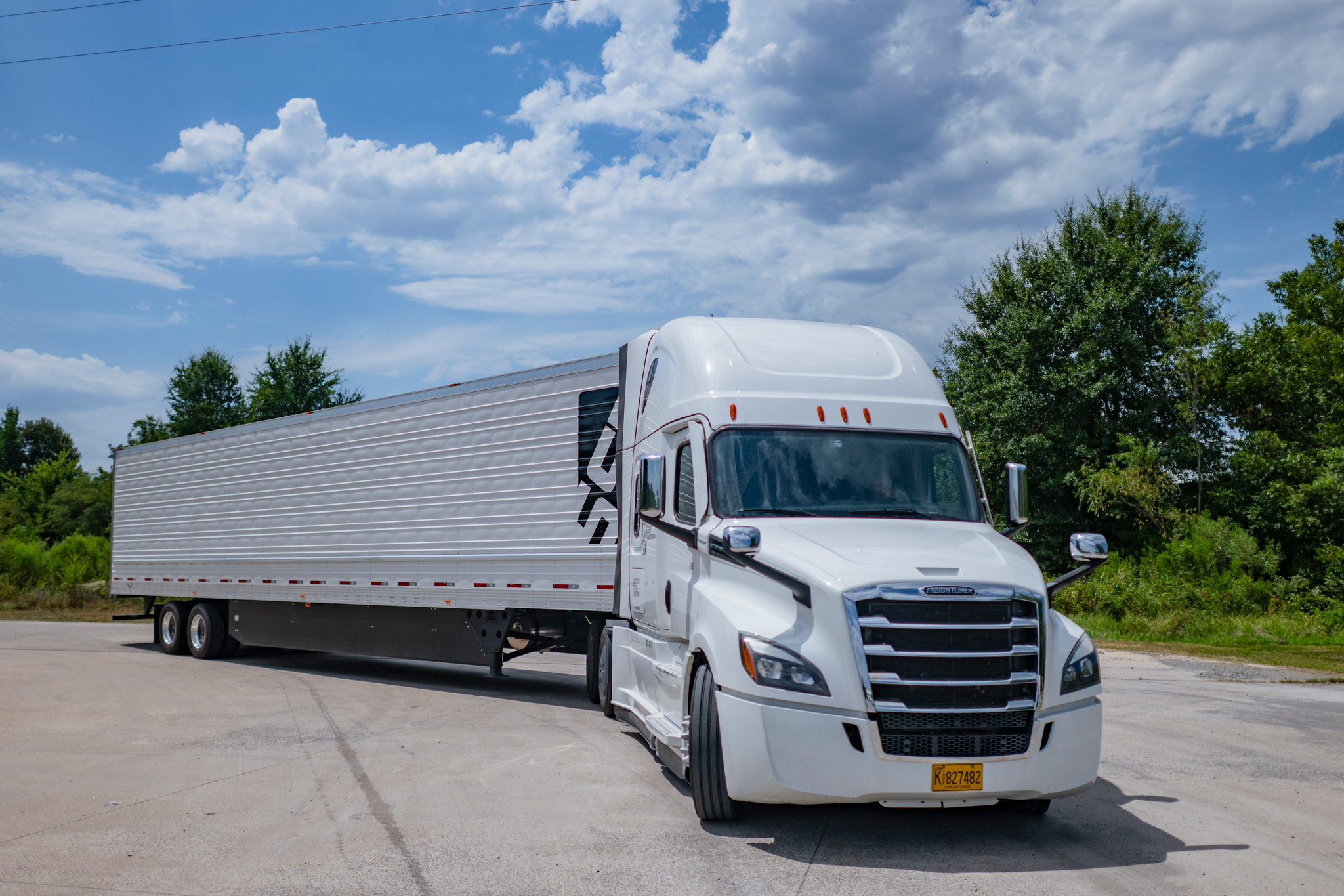 SST Freightliner and refrigerated trailer